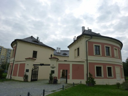 chodovska-vodni-tvrz-jizni-mesto